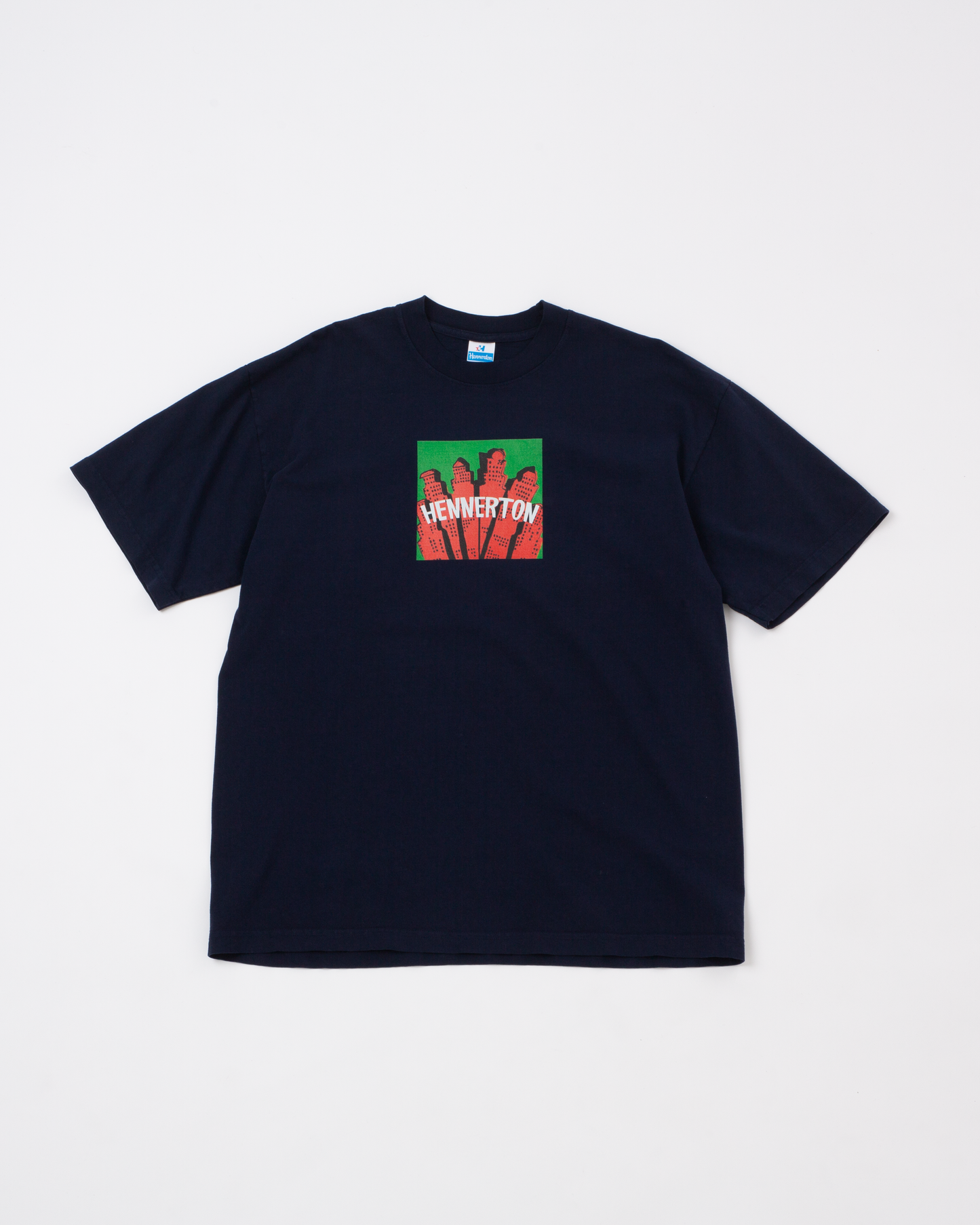 CITY TEE: NAVY