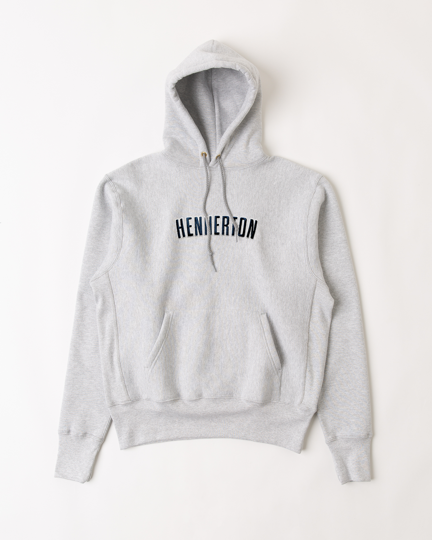 HENNERTON CAMBER ARC LOGO HOODIE: GREY