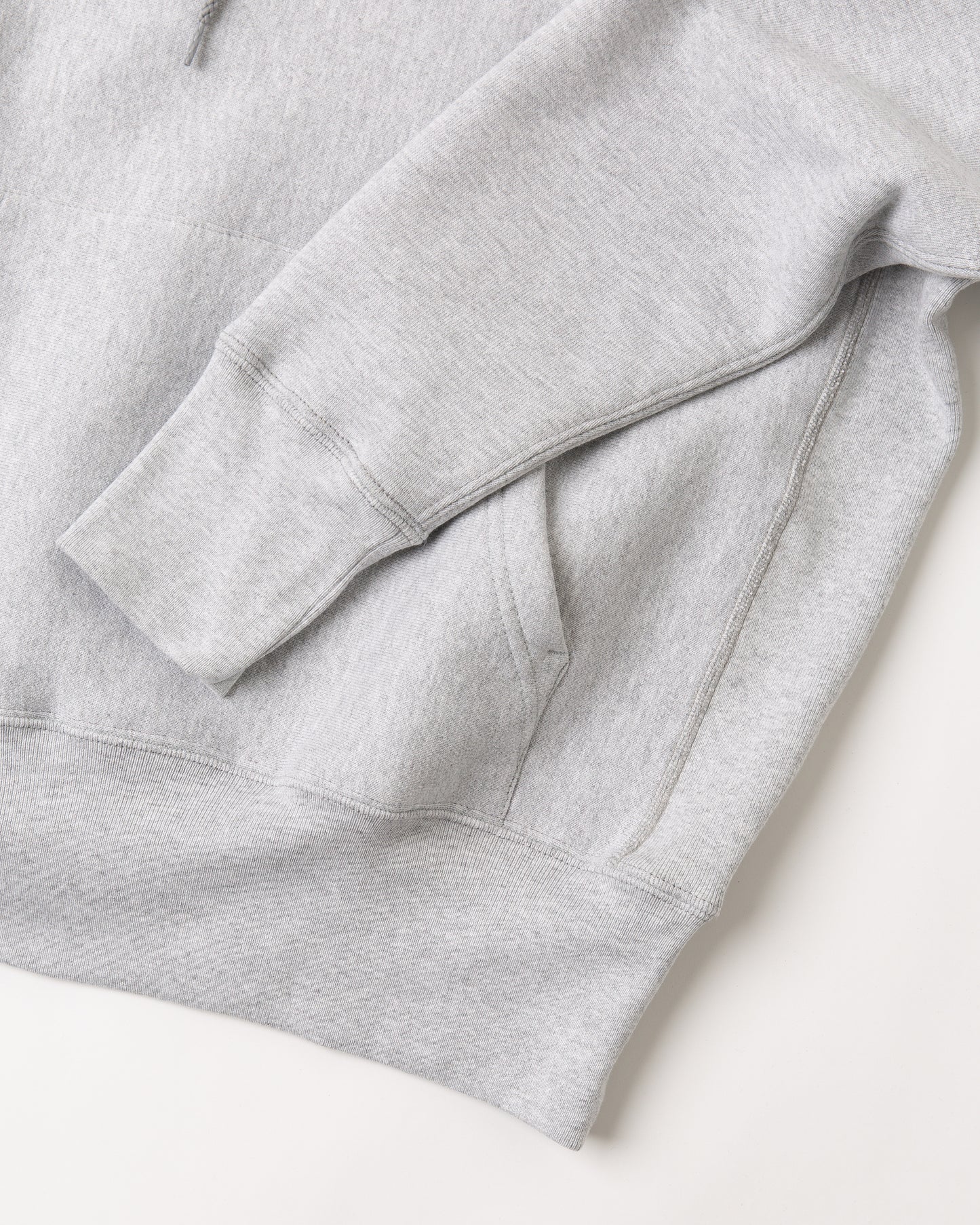 HENNERTON CAMBER ARC LOGO HOODIE: GREY